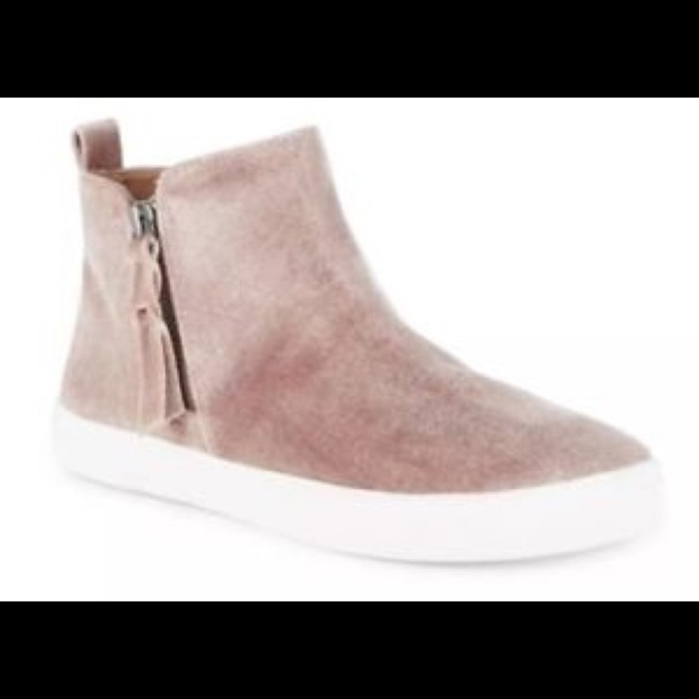 Women’s Pink velvet Dolce Vita Xaria high-top shoe